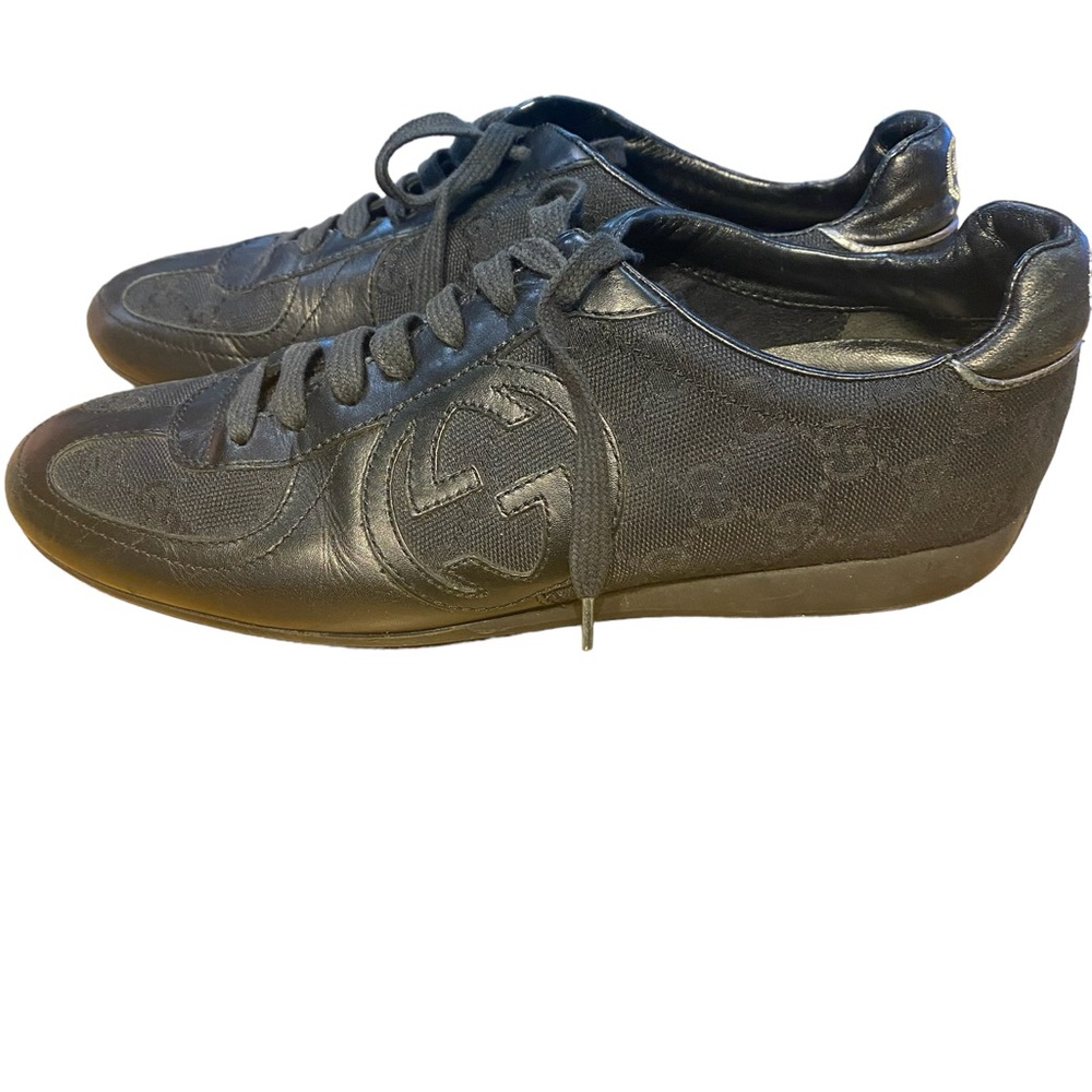 Authentic Gucci Sneakers.  Sz. 8